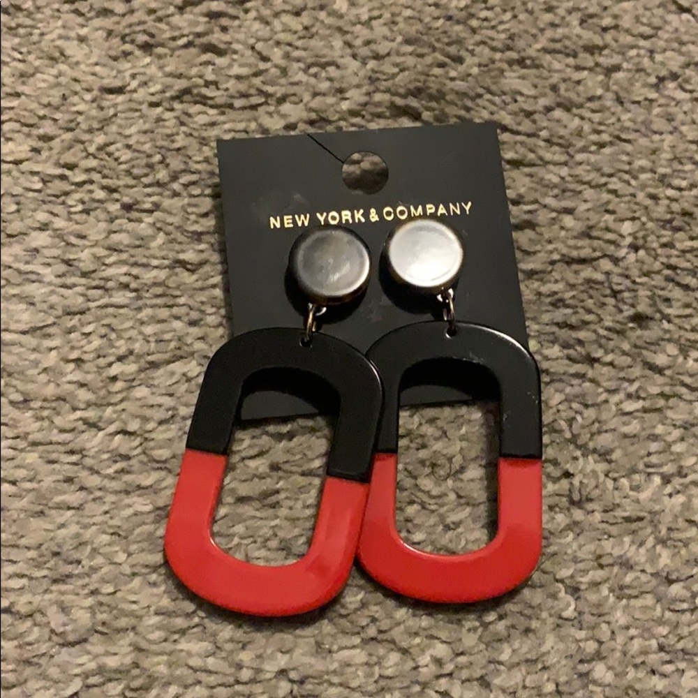 NWT New York and company earrings